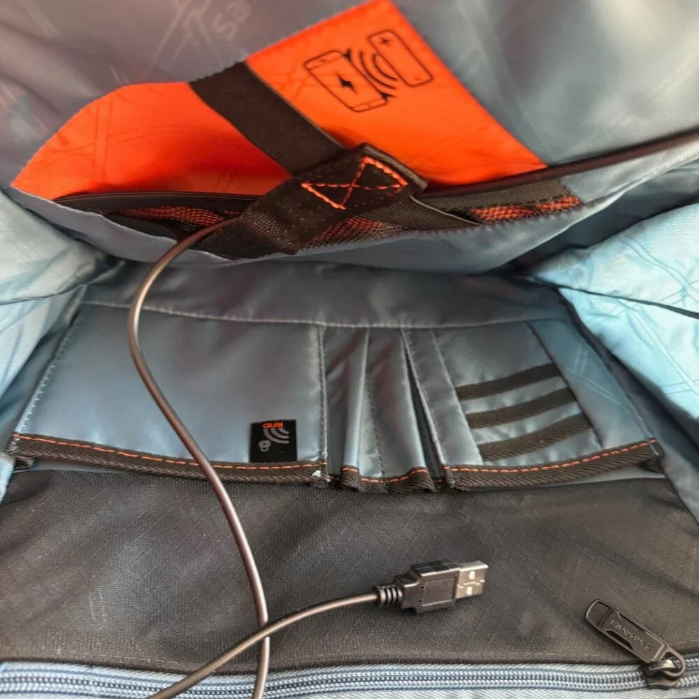 Samsonite 4-Wheel Spinner Suitcase, Frequent Flyer, Soft Nylon - Picture 5 of 11